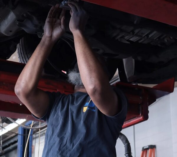 A Comprehensive Guide to Choosing the Right Auto Shop in Cranston for Your Vehicle